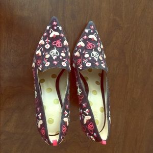 Boden embroidered suede pumps